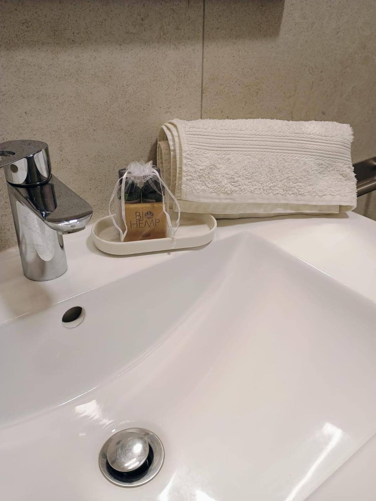 Casa Viola Lazise Lago E Relax! Экстерьер фото